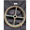 Image 1 : LARGE ANTIQUE BRASS INDUSTRIAL WHEEL