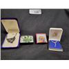 Image 1 : TWO VINTAGE NECKLACES & TWO VINTAGE BROOCHES