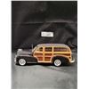 Image 2 : 1948 CHEVROLET FLEETMASTER WOODY WAGON DIE CAST CAR