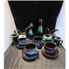 Image 1 : 11 PIECES VINTAGE BLUE MOUNTAIN POTTERY