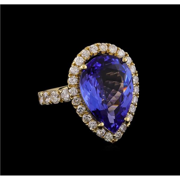 9.00 ctw Tanzanite and Diamond Ring - 14KT Yellow Gold