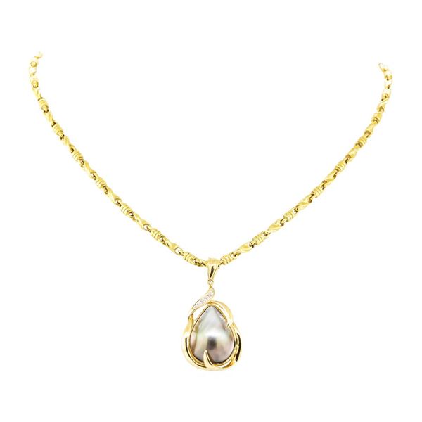 0.04 ctw Diamond and Pearl Pendant & Chain - 14KT Yellow Gold