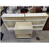 Image 1 : 2 Bookshelves & Rolling Cart