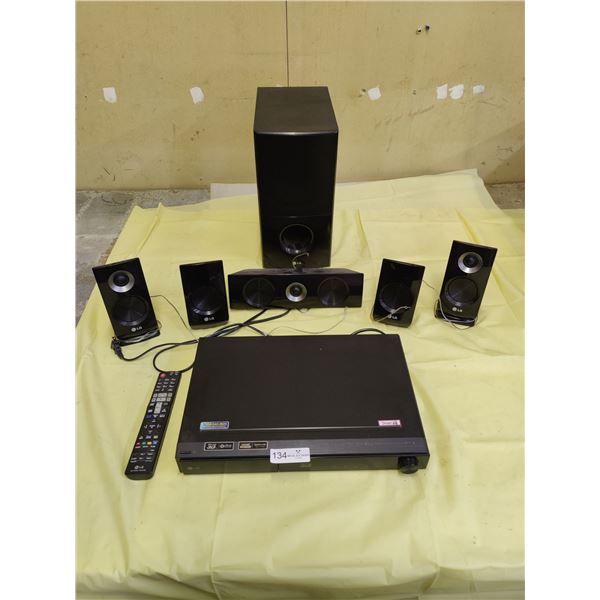 LG 3D Blu-Ray Home Theater with Surround Sound Speakers