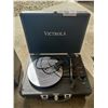 Image 2 : Victrola Portable Turntable, Box of 45s, and 2 Sony Speakers