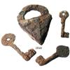 Image 1 : Lot of 1 iron padlock and 3 iron keys.