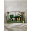 Image 1 : JD 1/16 Model 62 Tractor