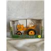 Image 1 : JD 1/16 Model LI Tractor