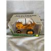 Image 2 : JD 1/16 Model LI Tractor