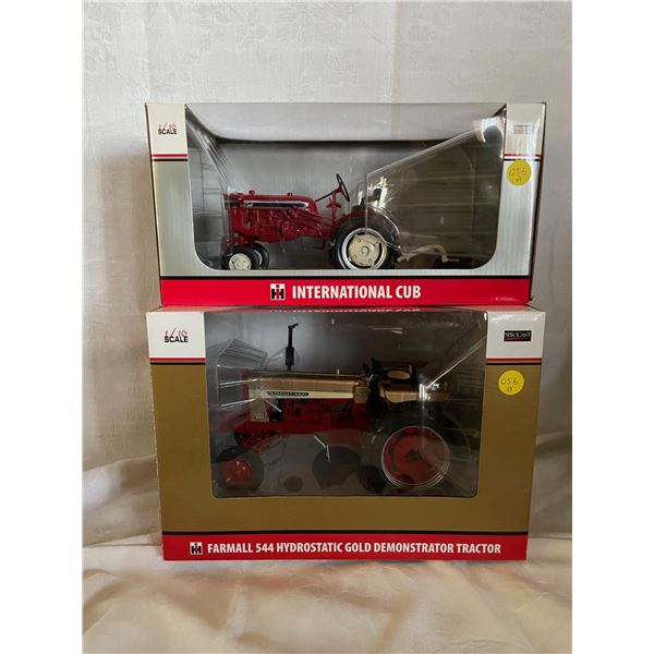 A+B  International Cub, 2010 Lafayette Farm Toy Show Edition 32nd Anniversary 1/1`6 and 2011 Lafayet