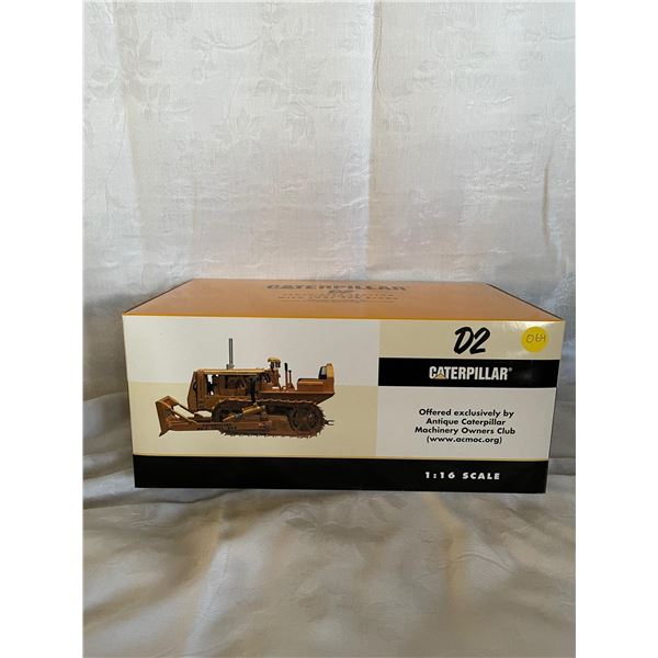 Caterpillar D2 Track-Type Tractor (5U series) with tool Bar Blade 1/16
