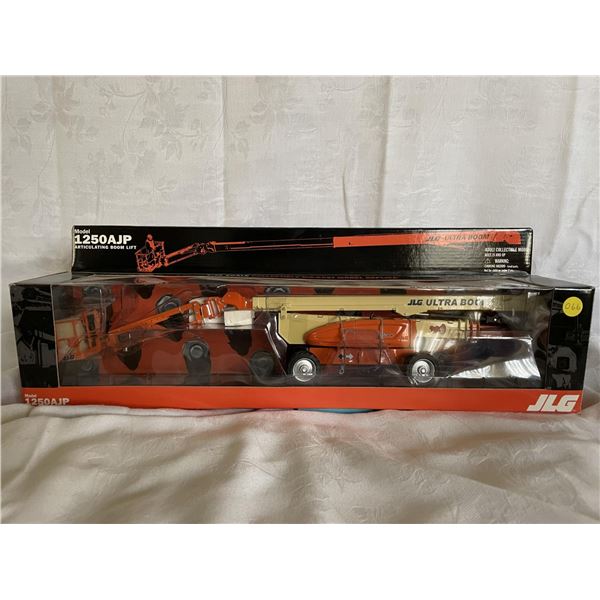 1250 AJP Articulating boom lift model 1/32