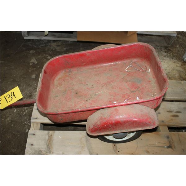 Vintage IH Farmall Red Wagon