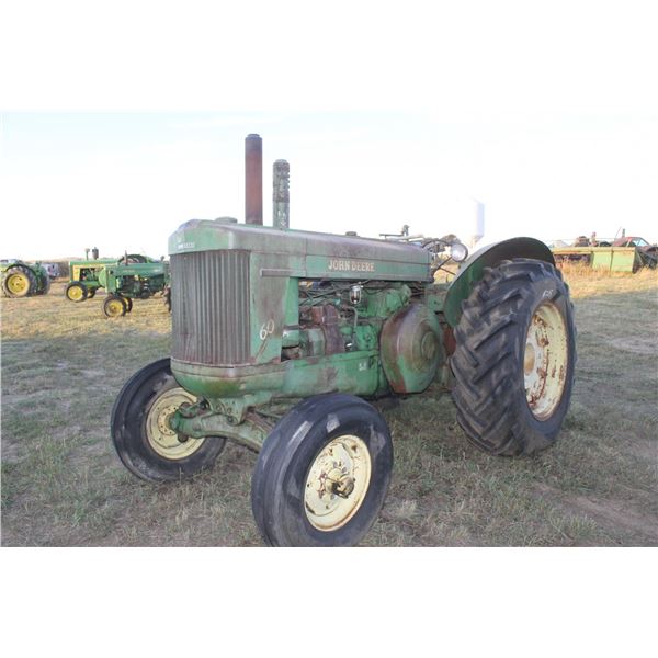 JD 60, SN- 6028920, original cond, hyd, PTO, 16.9 x 30 tires, pulley