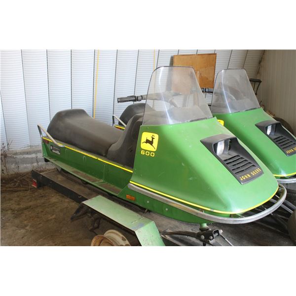 1972 JD 600 Skidoo, #6000B-005390M, Showing 701 Miles