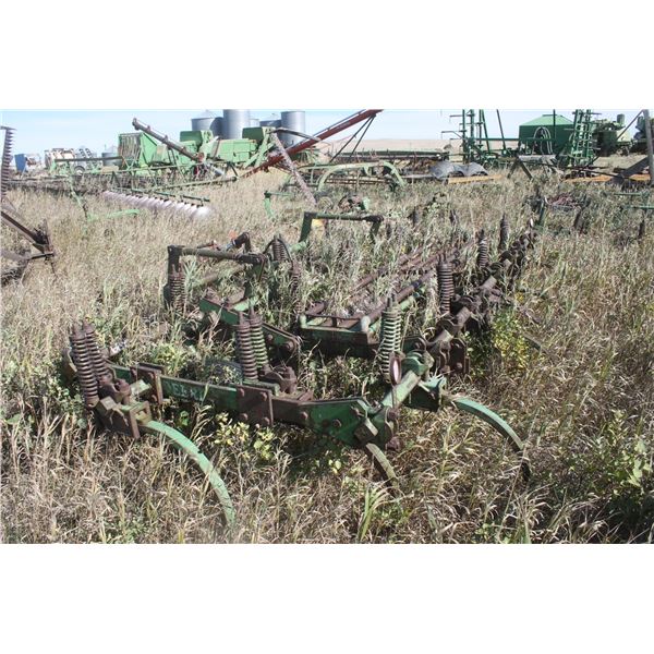 JD cultivators c/w ram