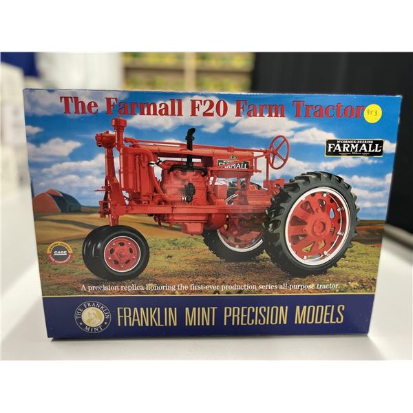 Franklin Mint Precision Tractor Farmall F20 Farm Tractor (1/12)
