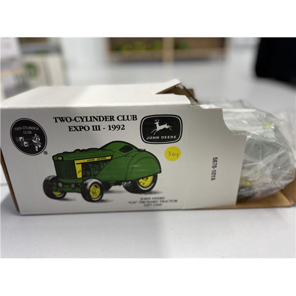 John Deere: Two-Cylinder Club Expo 111 1992 JD “620” Orchard Tractor (1/16)