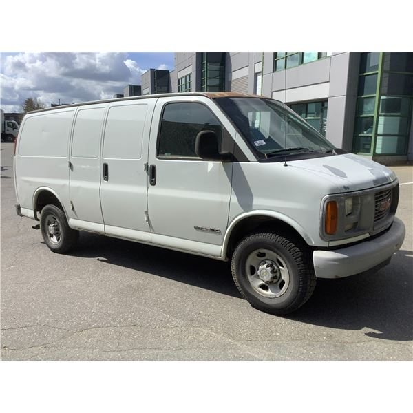 *SL*2000 GMC SAVANA G2500 VAN, WHITE, GAS, AUTOMATIC, V#1GTGG25R0Y1240457, 526,865KMS,