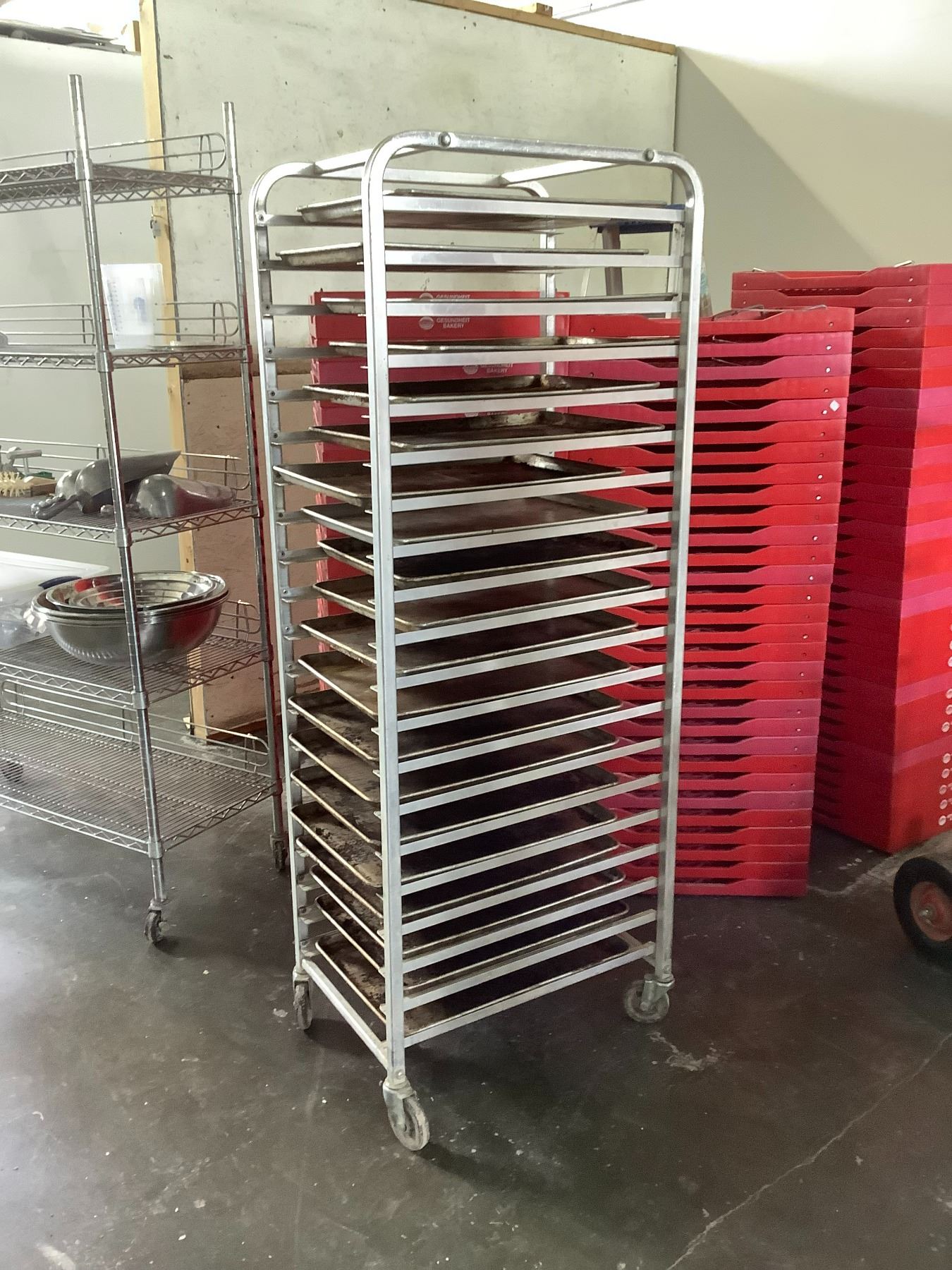 Proofing Rack Ph 20 SHEET MOBILE BAKERS PROOFING RACK WITH BAKING SHEETS - Able Auctions