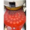 Image 5 : CHANMAG BUN ROUNDER MACHINE 220V HARDWIRE (ALREADY DISCONNECTED) MODEL CM-36B 330KG