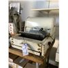 Image 2 : BERKEL TABLE TOP MOUNT BREAD SLICING MACHINE MODEL 506MB 1/3HP 110V