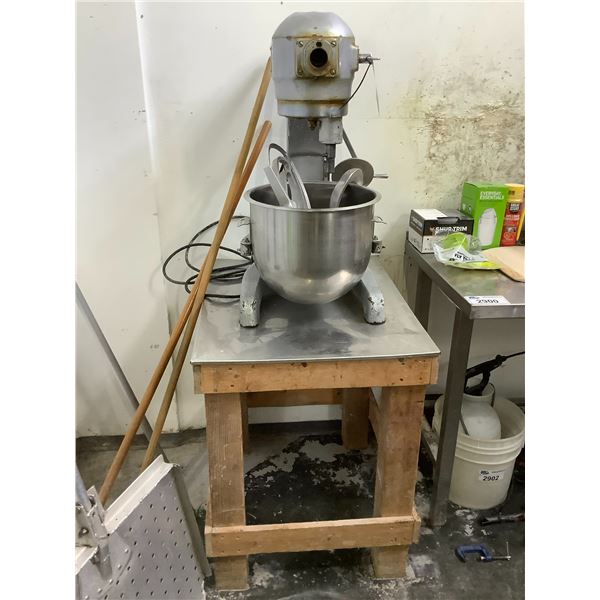 HOBART ELECTRIC MIXER WITH DOUGH HOOK, PADDLE & WHIP WITH STAND MODEL 772893