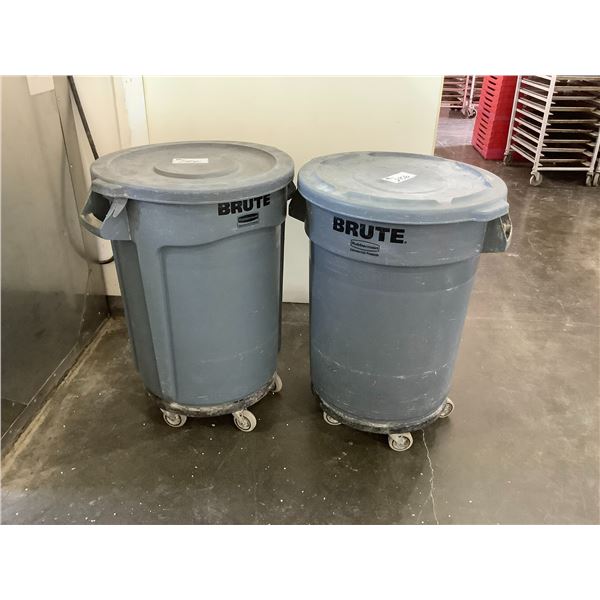 2 MOBILE RUBBERMAID BRUTE GARBAGE BINS WITH IREKS MULBERRY BREAD IMPROVER