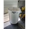 Image 2 : RUBBERMAID BRUTE MOBILE GARBAGE BIN, DOLLY, GARDEN HOSE, MOP, MOP BUCKET & MORE