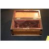 Image 10 : INLAID WOOD BOX W/KEY