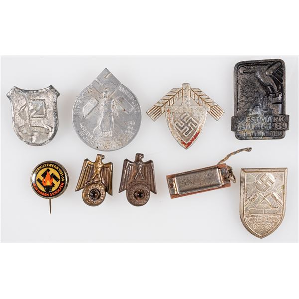 WHW AND REICHSPARTEITAG PINS AND TINNIES (9)