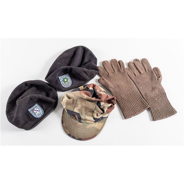 US MILITARY BERETS AND GLOVES (4)