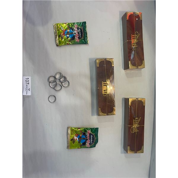 India Tea & Henna & rings