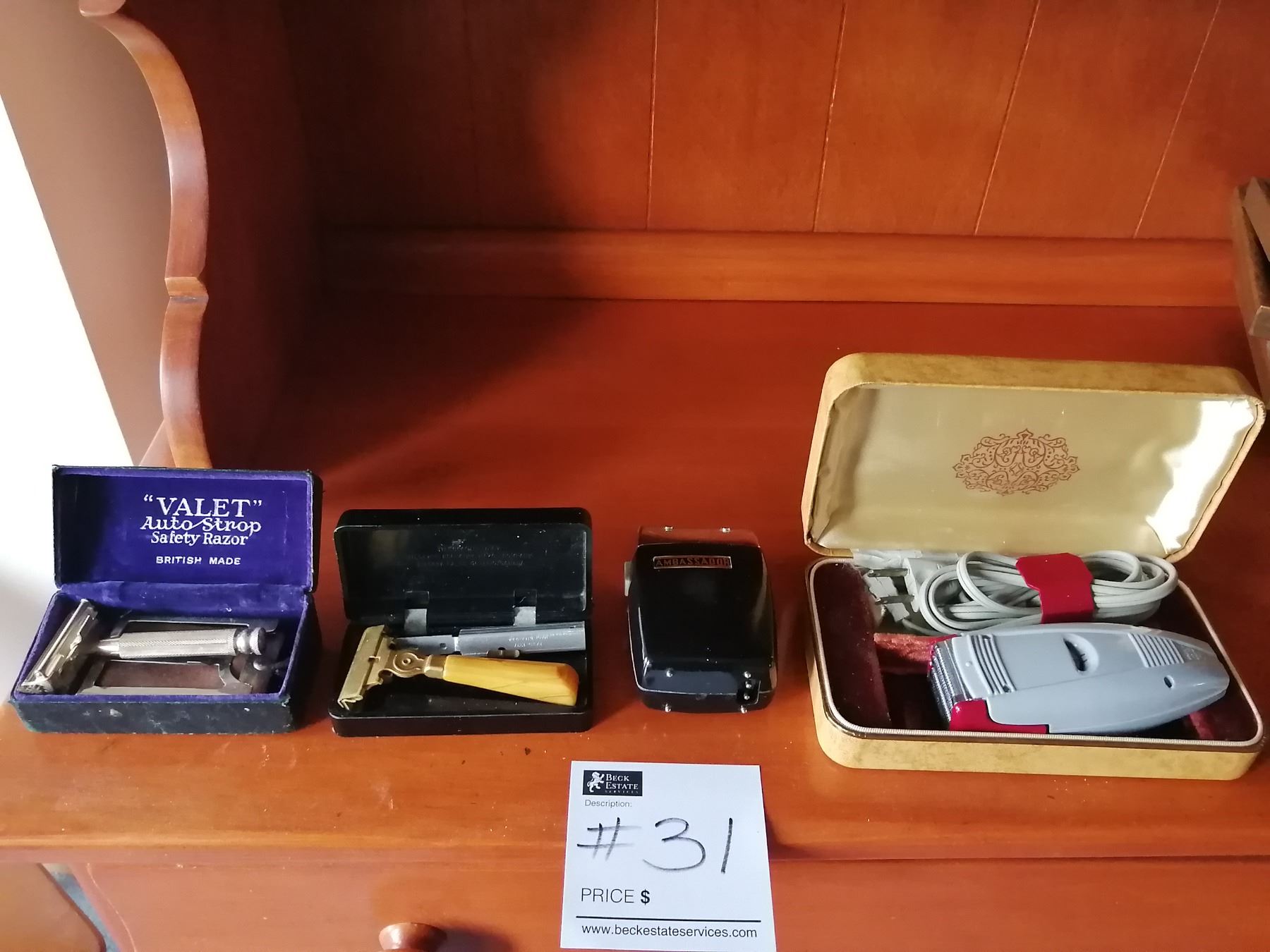 Vintage Razor Collection Vintage Razor Collection - Beck Auctions Inc.