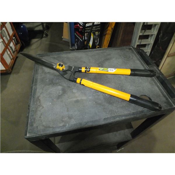 Telescopic Hedge Shears