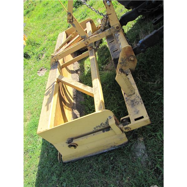 Box scraper; 3 point hitch; excellent; heavy duty
