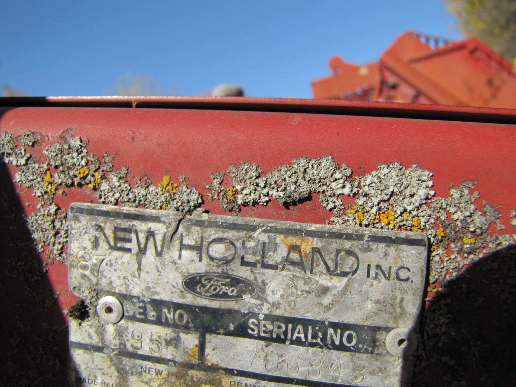 New Holland haybine 495 ; new wobble box, guards, knives ; Field ready