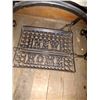 Image 3 : NEW HOME ANTIQUE SEWING MACHINE