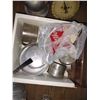 Image 2 : METAL TINWARE AND ANTIQUE SCALE