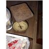 Image 3 : METAL TINWARE AND ANTIQUE SCALE