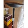 Image 1 : BLACK METAL FLOOR LAMP