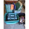 Image 1 : LOT OF RESIN TUBS
