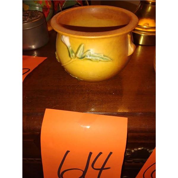 BEAUTIFUL ROSEVILLE VASE, MARKED 638-4