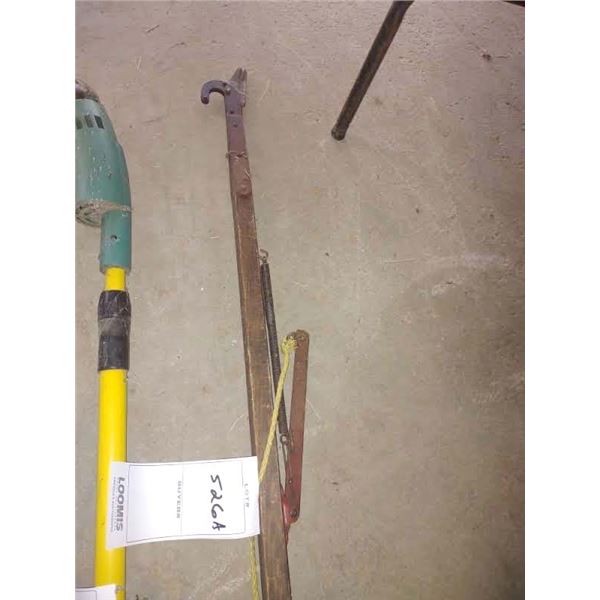 WOOD VINTAGE TREE TRIMMER/ WORLKS
