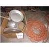 Image 1 : BOX OF MISC BAKING PANS