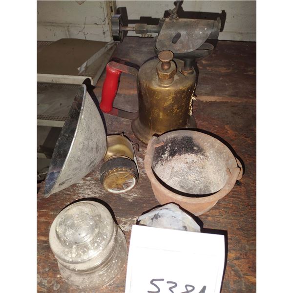 ANTIQUE MISC. LIGHTS & TORCHES