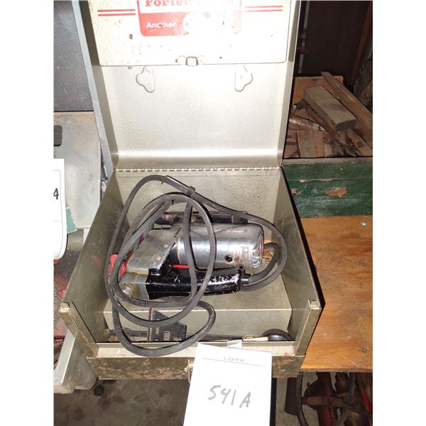 PORTER CABLE JIGSAW W/ CASE/works