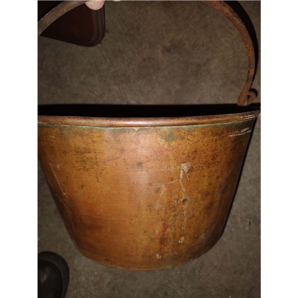 ANTIQUE COPPER KETTLE