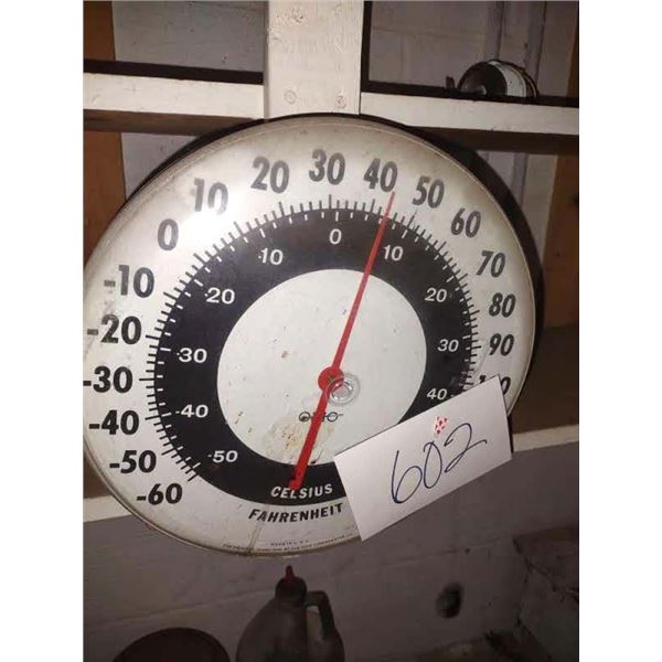 VINTAGE OHIO JUMBO DIAL THERMOMETER, WORKS