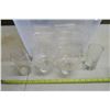 Image 6 : Tub of: 6x6in. Mirrors, Small Decorative Vases